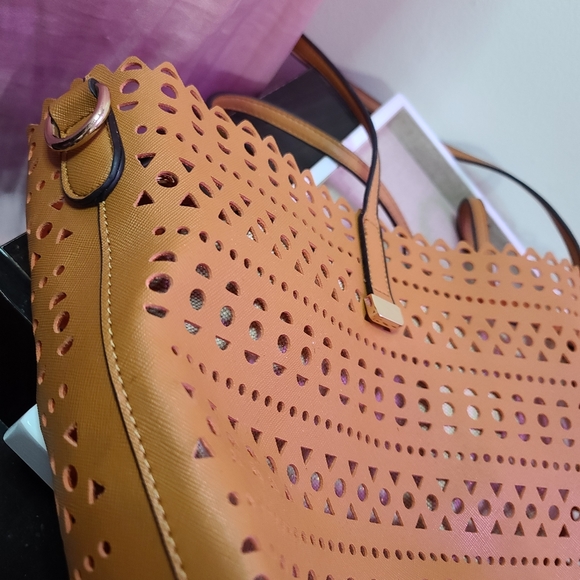 Aldo Beach Bag with Insert - Picture 5 of 10